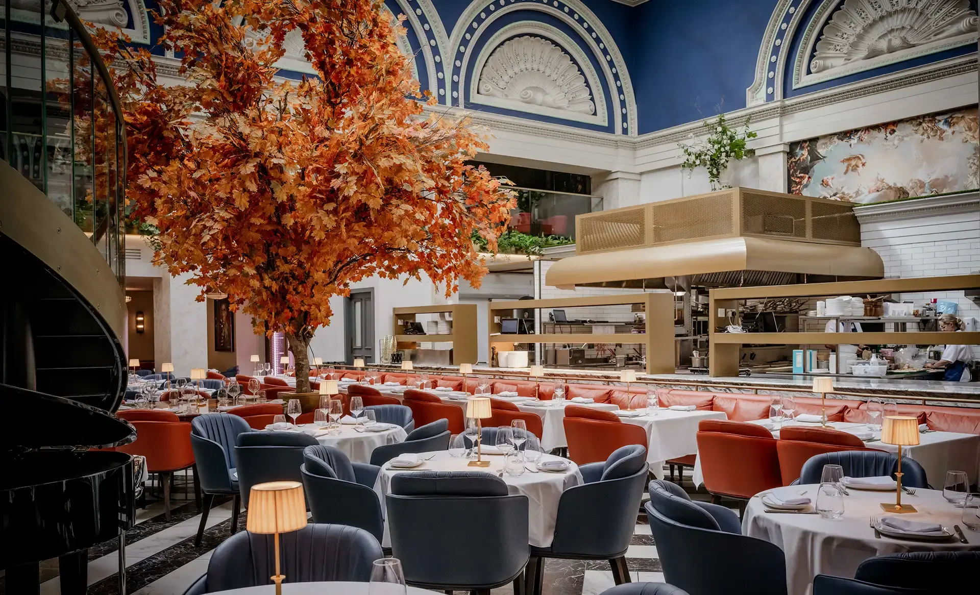 Banca Di Roma Restaurant - Leta